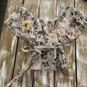 Dress up beige/nude flowery top